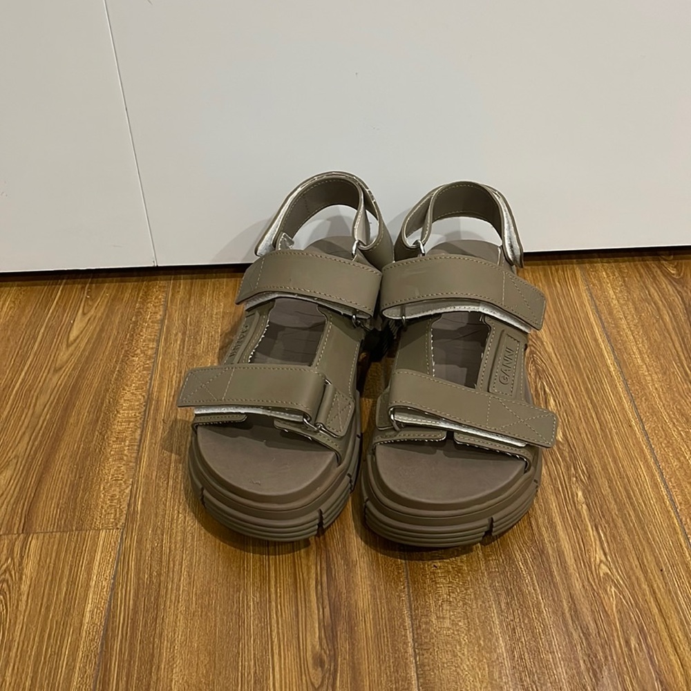 Tan GANNI sandals